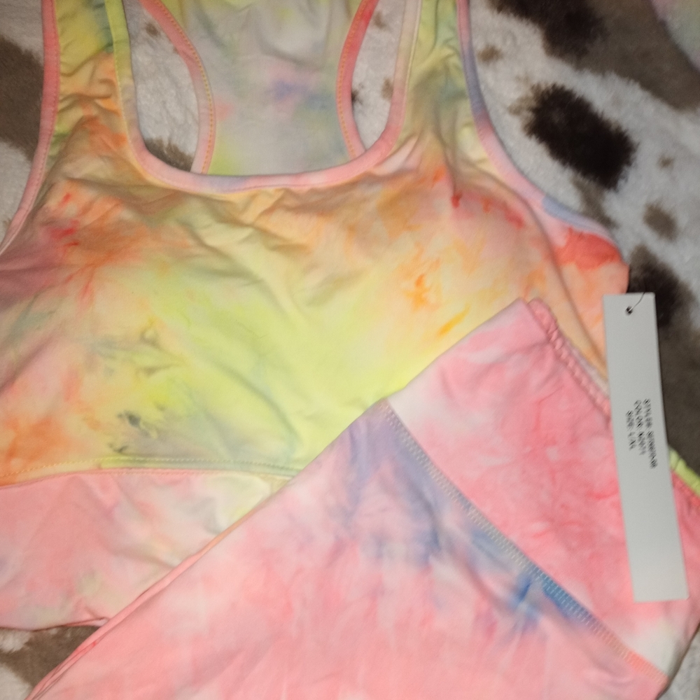 BNWT WORKOUT SET